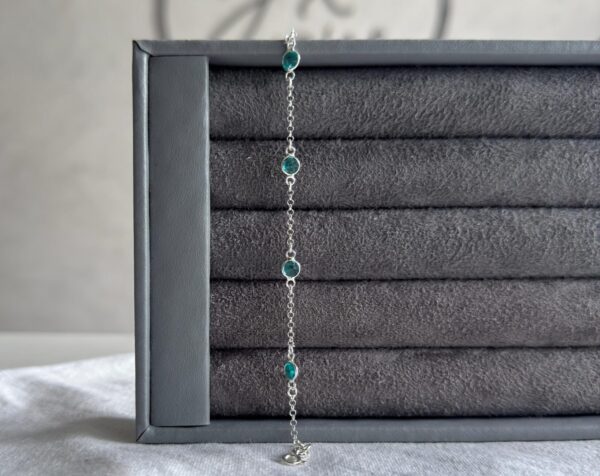 Pulseiras pedras verde agua