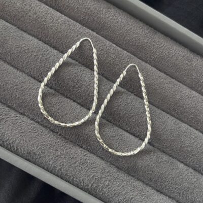 Brinco Em Gota Trançado